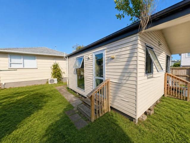 Wattle Downs, 2 bedrooms
