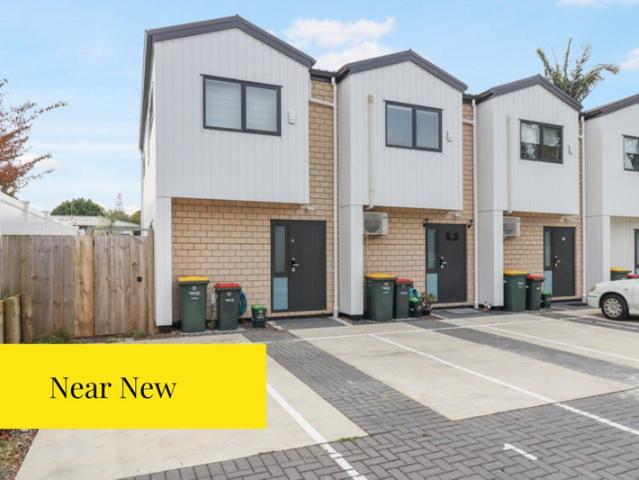 wattle downs, 2 bedrooms