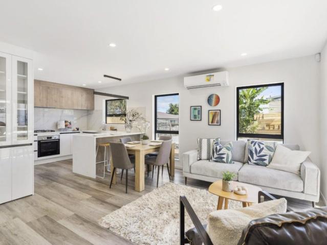 wattle downs, 4 bedrooms