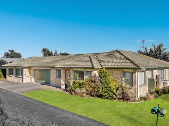 wattle downs, 4 bedrooms