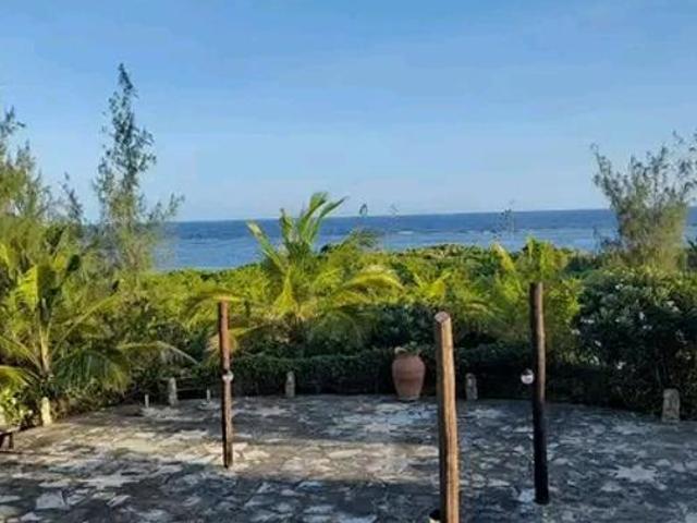 Water front 4 bedroom villa on sale watamu malindi