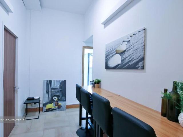 Water Place D15, Condominium