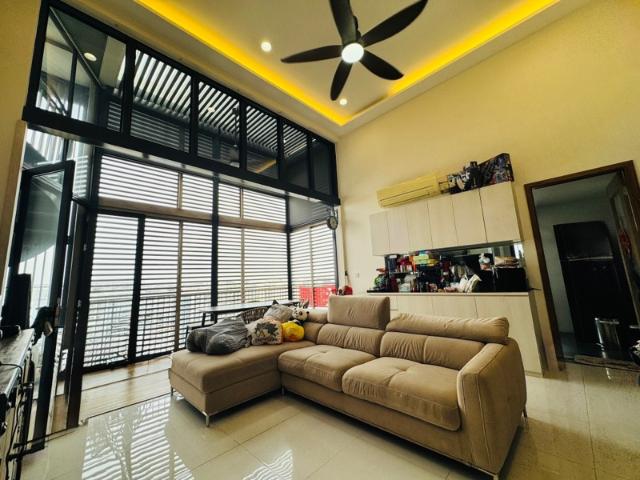 Waterbay Executive Condominium For Sale, $2,960,000, 4 Bed 4 Bath 2,239 sqft $1,322.00 psf