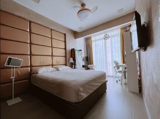 Watercolours Executive Condominium For Sale, $1,600,000, 3 Bed 3 Bath 1,238 sqft $1,292.00 psf