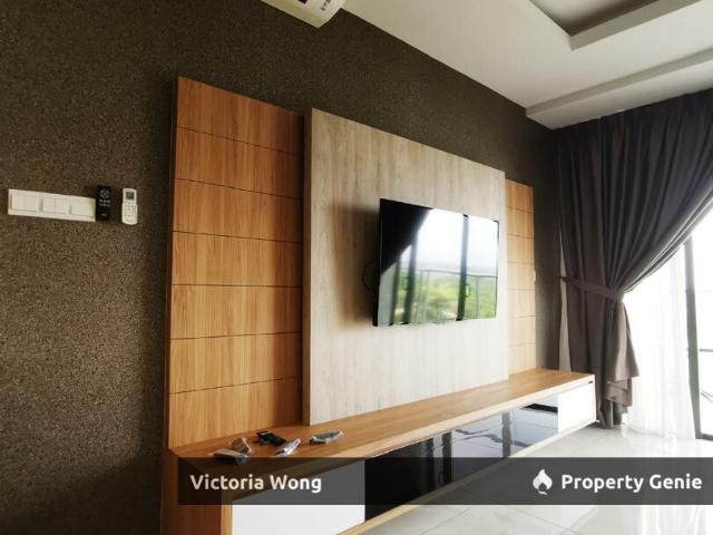 WaterEdge Apartment Senibong Cove