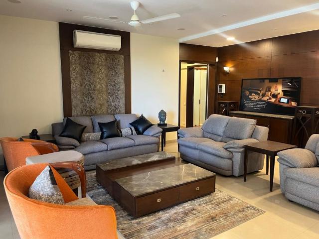 Waterfront Condominiums 4 Bedroom 2850 Sq. Ft. Apartment in Kalyani Nagar Pune Listing ID: #10372
