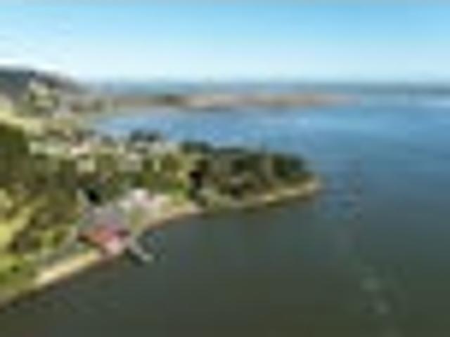 Waterfront Icon, Great Back Pocket Investment.