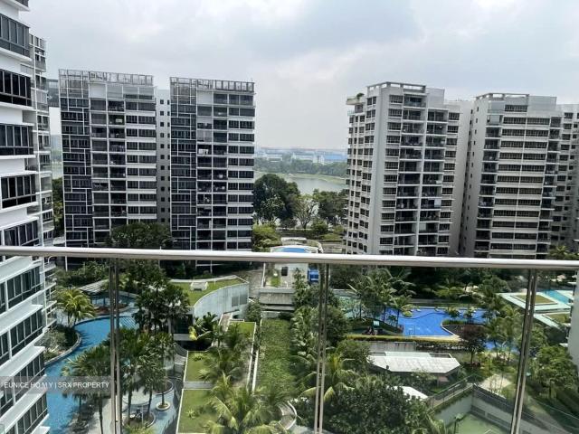 Waterfront Isle D16, Condominium