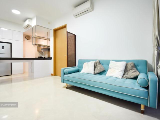 Waterfront Isle D16, Condominium