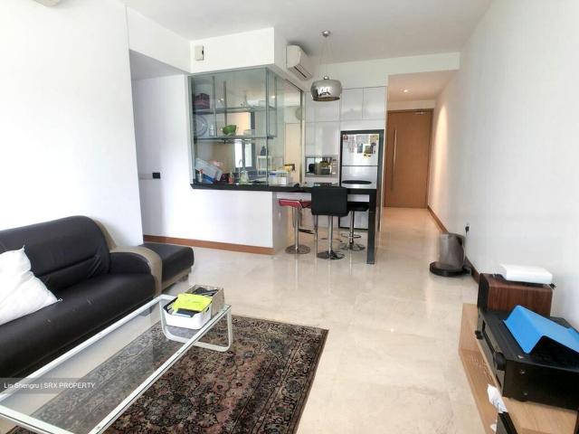 Waterfront Isle D16, Condominium