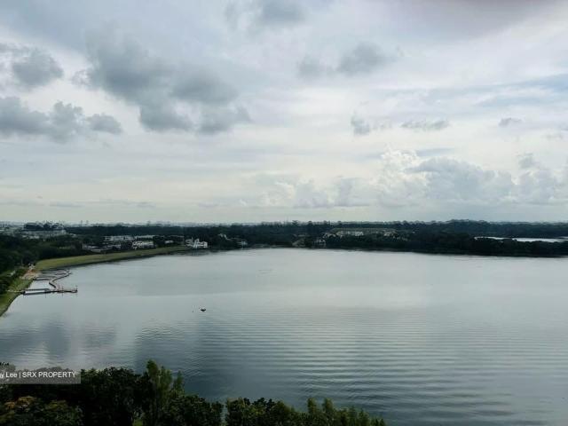 Waterfront Isle D16, Condominium