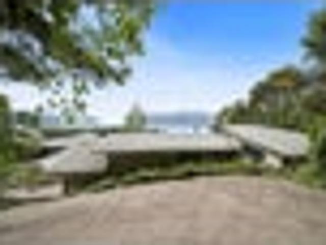 Waterfront Lake Tarawera – Great Value.