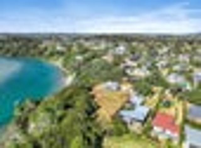 WATERFRONT LEGACY: PENINSULA PRIVACY