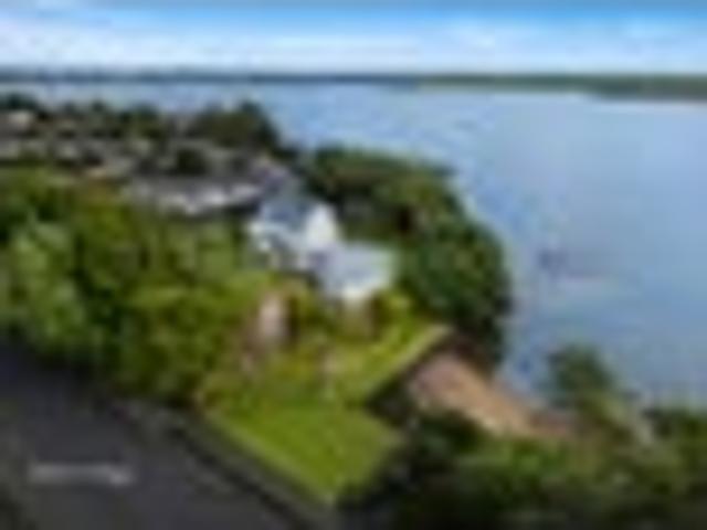 Waterfront Living: Space, Flexibility, Opportunity