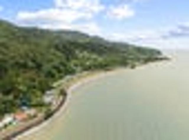 Waterfront Priced to sell in Thornton Bay!