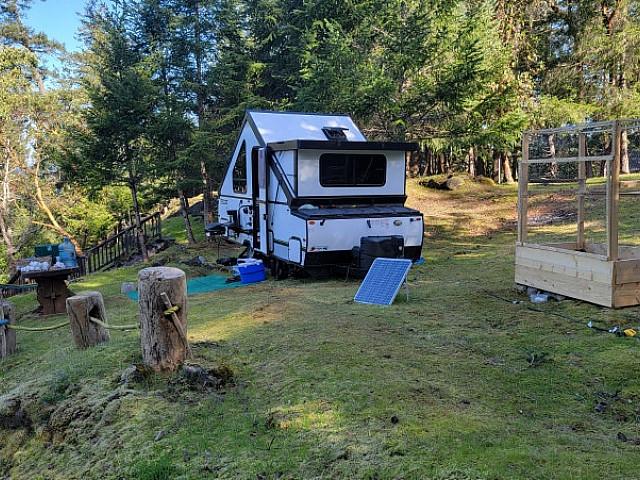 Waterfront Property Overlooking Dodd Narrows Mudge Island, Bc