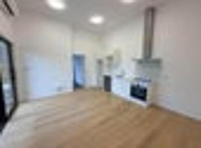 Waterloo, 1 bedroom, $570 pw