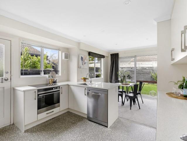 waterloo, 2 bedrooms