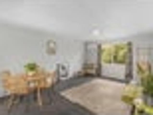 Waterloo, 2 bedrooms, $550 pw