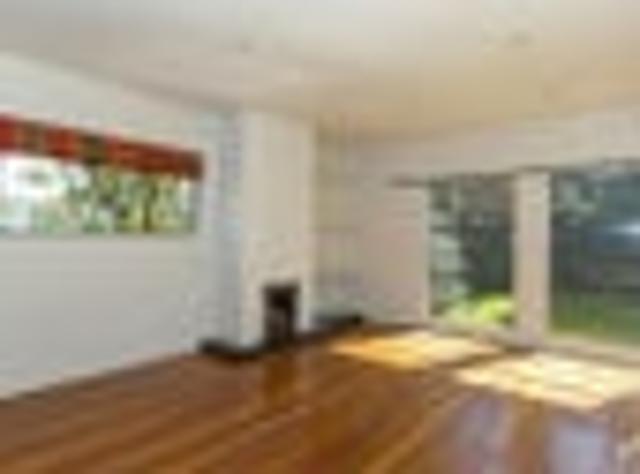 Waterloo, 3 bedrooms, $700 pw