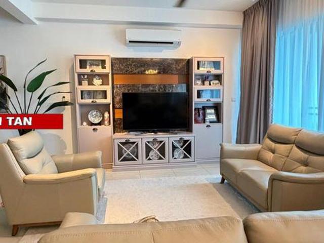 Waterside Gelugor Renovated Good Condition Rare Unit READY MOVE IN