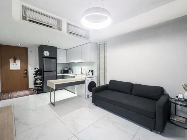 WATERTOWN Apartment For Sale, $1,050,000, 1 Bed 1 Bath 625 sqft $1,680.00 psf