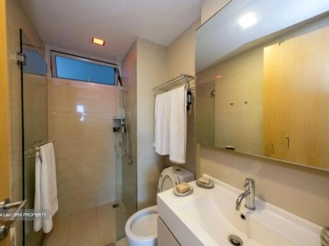 Waterview D18, Condominium