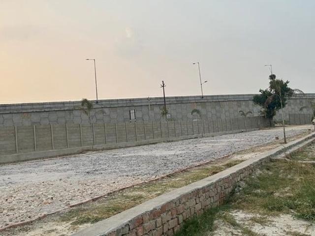 Wave City 1300 Sq.Ft. Plot in Wave City Ghaziabad Listing ID: #10260