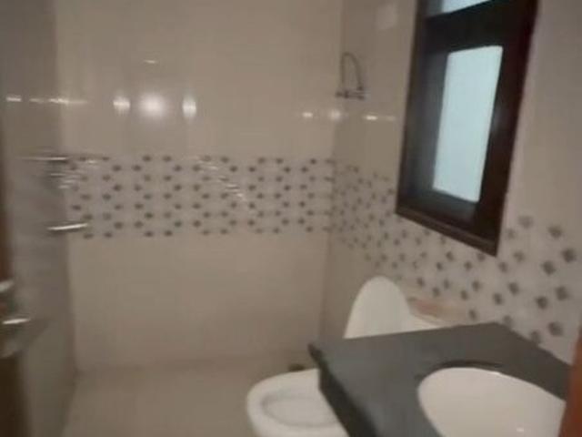 Wave Floors 2.5 Bedroom 194 Sq. Yd. Builder Floor in Mahurali Ghaziabad Listing ID: #9971