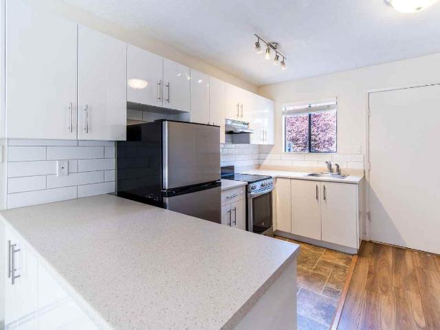 Waverly Studio Apartment for Rent at 125 Croft St, Victoria, BC V8V 2E7 James Bay