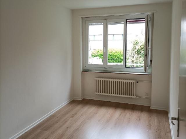 WG Zimmer in Burstwiesenstrasse 69, 8055 Zürich für 1050 CHF