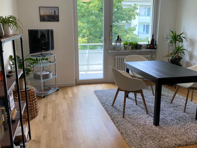 WG Zimmer in Roswiesenstrasse, 8051 Zürich für 950 CHF