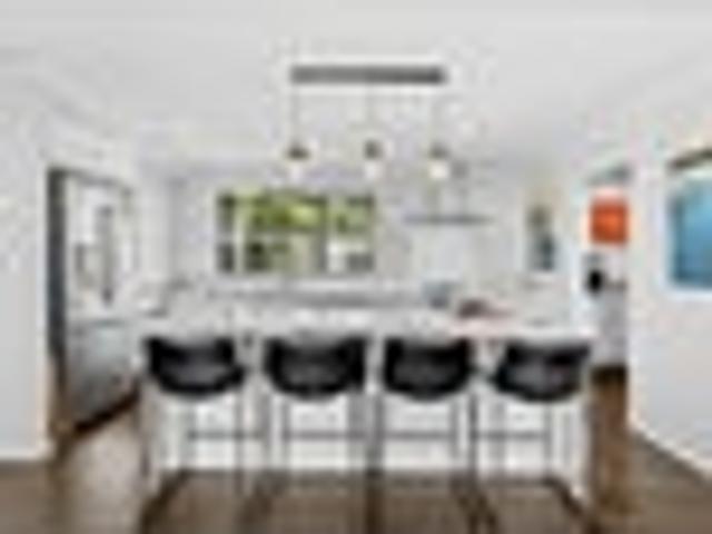 Lifestyle and Water View Stunning Home