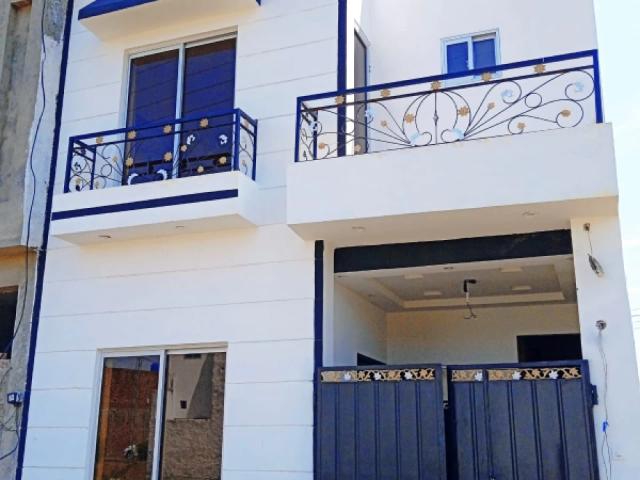 We are construct modern 3 marla house 1 year installment lahore bedian road id 76564