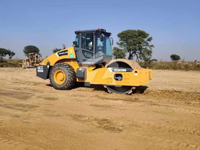 We Need 32x70 Plot In Park Road Plz Contact If You Are Seller