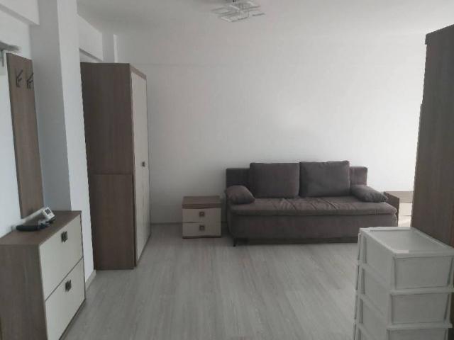 We rent apartment 1 room of pacurari, first rental