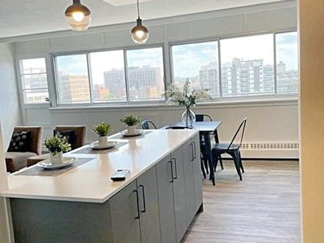 Wentworth Plaza 1 Bedroom Apartment for Rent at 257 Lisgar St, Ottawa, ON K2P 0C7 Centretown