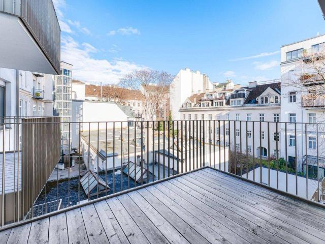 Wenige Schritte zur Mariahilfer Straße! Erstbezug ab Juli! 2 Zimmer Wohnung mit Balkon zu vermieten!