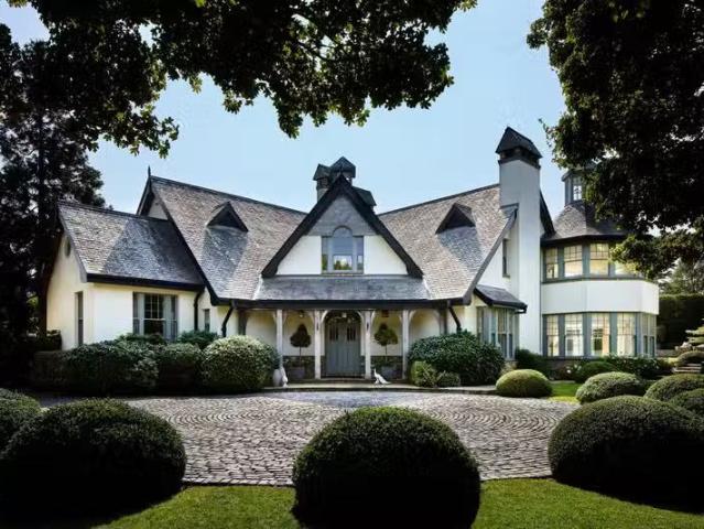 Weavers Hall, Plunkett Avenue, Westminster Road, Foxrock, Dubl.