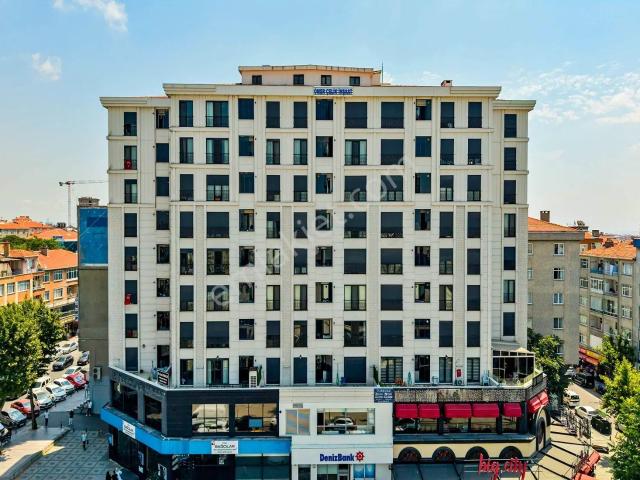 Weal World' Den Bağcılar Meydan Da K.otoparklı, 3+1, Arakat Lüks Daire.