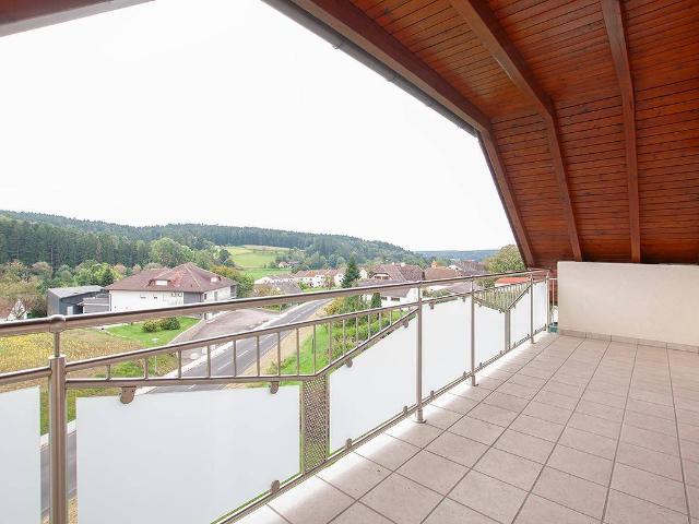 Weitblick & Wohnkomfort großzügiges Eigenheim mit PV Anlage und Loggia