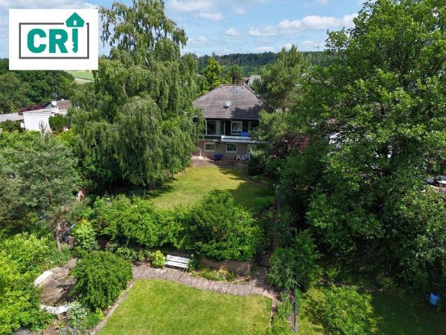 Weitblick trifft Wohnkomfort Großzügiges Haus in Kirchhain Anzefahr