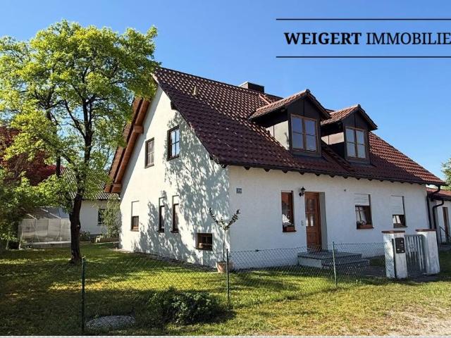 WEIGERT: Gepflegtes Zweifamilienhaus in ruhiger Lage von Alling