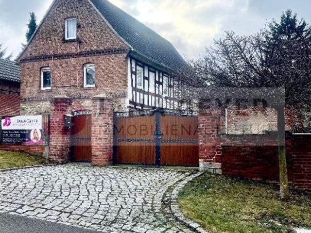 WEISSENFELS OT LANGENDORF * GRUNDSTÜCK mit EFH * DENKMAL * leerstehend