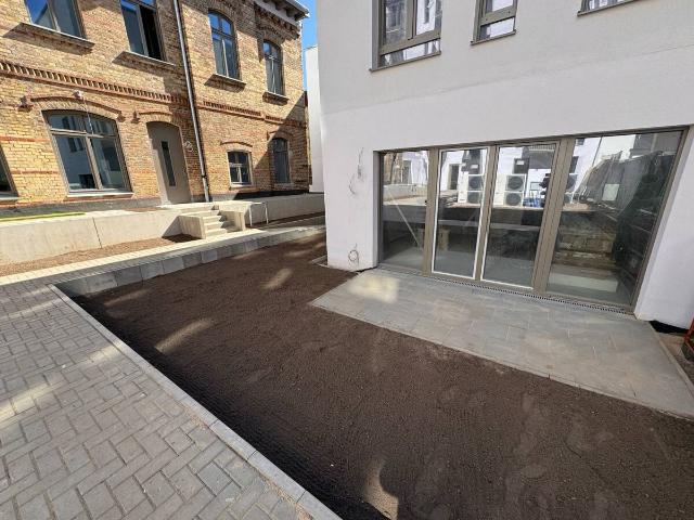 Weißensee:ERSTBEZUG im TOWNHOUSE 2025: 5 Zi, 4 Etagen, TERRASSE + GARTEN