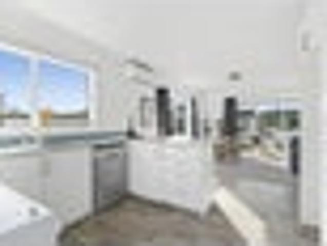 Welbourn Winner Easy Care Living