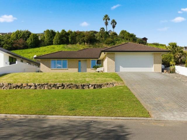 welcome bay, 4 bedrooms