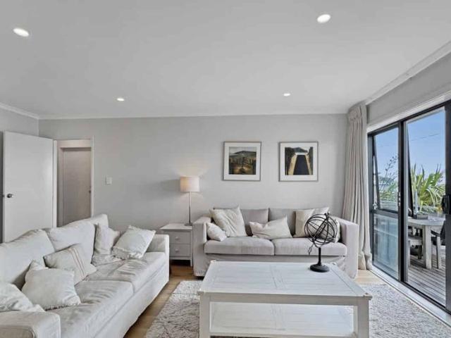 Welcome home to 123 Marine Parade