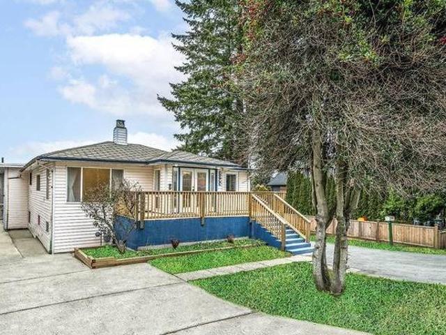 Welcome to a unique rental property with a variety of possibilities 1504 160 Street Surrey