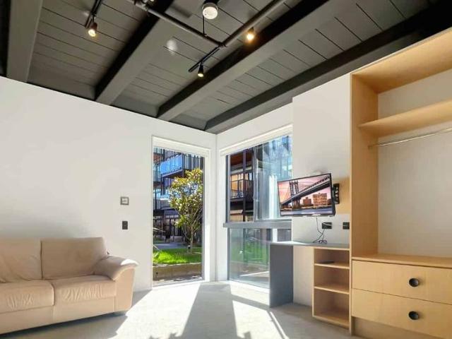 Welcome to apartment 104 in Vedado Apartments